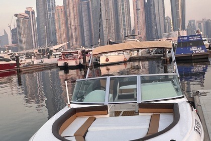 Location Bateau à moteur Sealine Hannibal 730 Dubaï