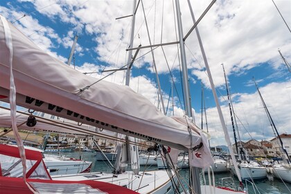 Aluguel Veleiro Bénéteau Oceanis 35.1 Split