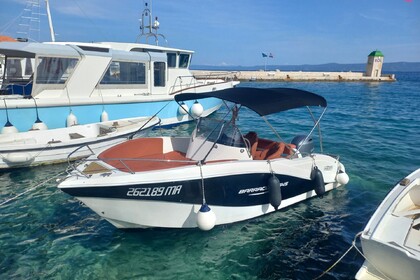 Charter Motorboat Barracuda 545 Makarska