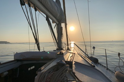 Alquiler Velero Beneteau 331 oceanis Almería