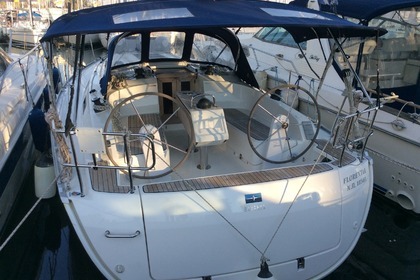 Hire Sailboat BAVARIA 37 CRUISER Achillio