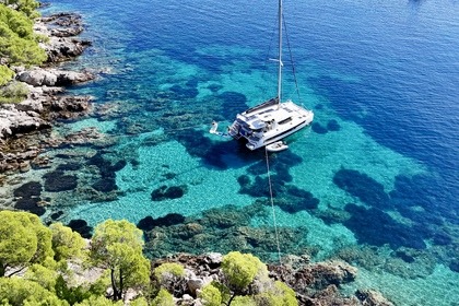 Location Catamaran Robertson & Caine Leopard 45 Split