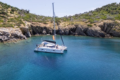 Rental Catamaran Fountaine Pajot Lavezzi 40 Halkidiki