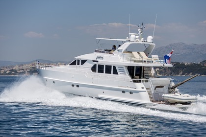 Rental Motor yacht Moonen 65 Podstrana