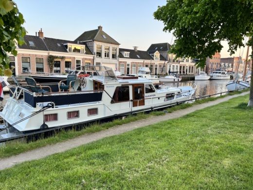 Koudum Houseboat Duetkruiser 1300 alt tag text