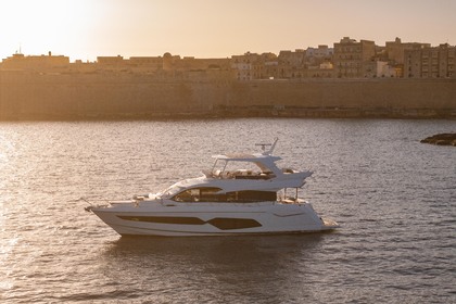 Miete Motoryacht Sunseeker Manhattan 66 San Ġiljan