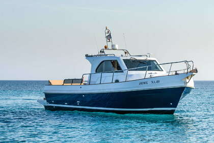 Charter Motorboat JET CRAFT 35 Paros