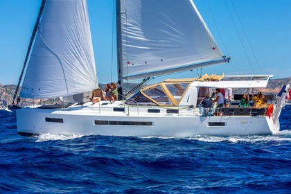 Hire Sailboat Jeanneau Sun Loft 47 Portisco