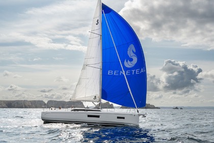 Miete Segelboot Beneteau Oceanis 37.1 Arzon