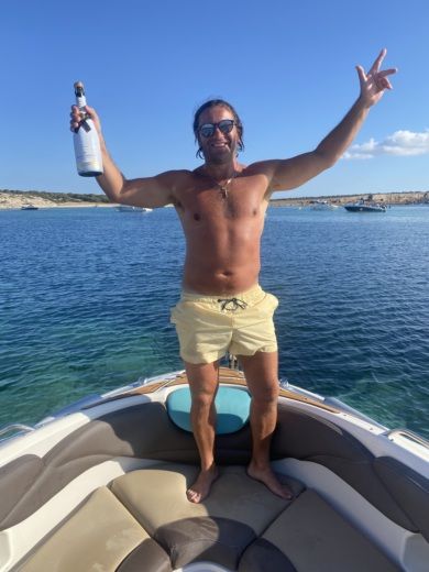 Ibiza Motorboat Monterey 268 Ss alt tag text