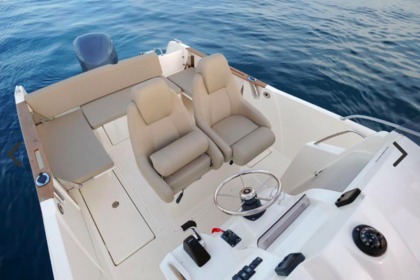 Charter Motorboat Janneau Cap Camarat 7.5 cc Dinard