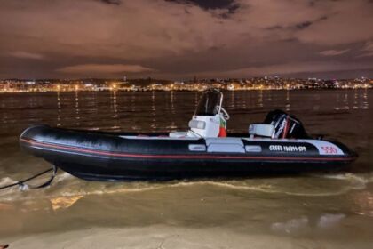 Aluguel Semi Rígido Valiant 550 Lisboa