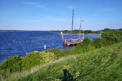 Hire Sailing yacht Custom Tweemastklipper Bonnefooi Zierikzee