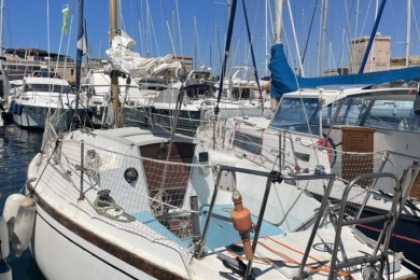 Charter Sailboat Dufour 27 Marseille