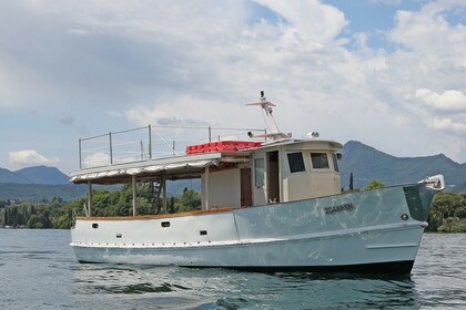 Hire Motorboat Navetta 17 mt Lake Garda