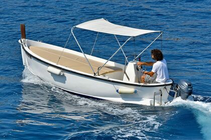 Location Bateau à moteur Albona 470 Hvar