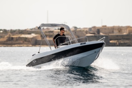 Rental Motorboat Trimarchi Enica 53 Saint Julian's