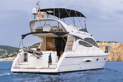 Hire Motorboat ASTILLEROS DOQUEVE Majestic 46 L'Estartit