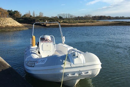 Hire RIB Apex A20 Arzon