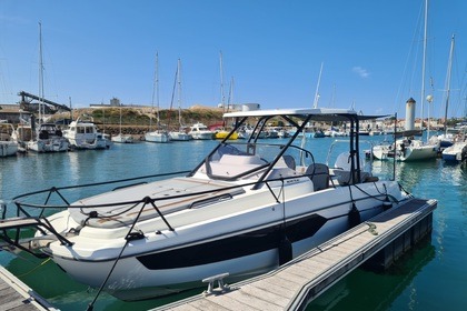 Hire Motorboat Beneteau Flyer 8 Sundeck Les Sables-d'Olonne