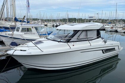 Location Bateau à moteur Jeanneau Merry Fisher 755 Perros-Guirec