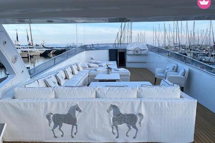 Rental Motor yacht MondoMarine 30 M Saint-Tropez