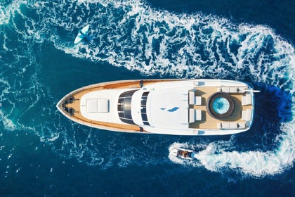 Location Yacht à moteur with jacuzzi and sky bar from capri Capri