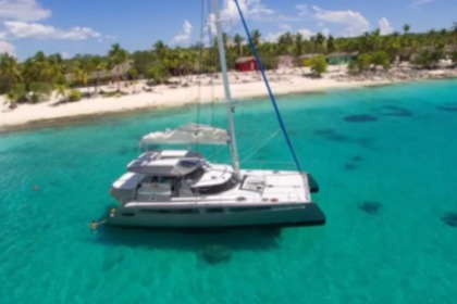 Charter Catamaran Lose 50 La Romana