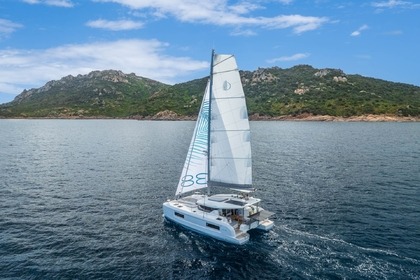 Charter Catamaran Lagoon 38 Split