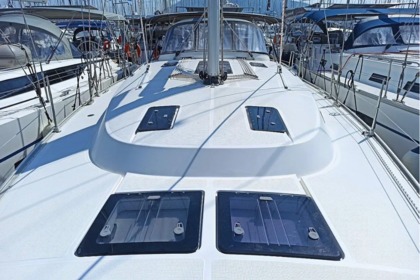 Hire Sailboat BAVARIA 45 CRUISER Lefkada