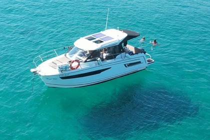 Alquiler Lancha Jeanneau Merry Fisher 895 Alicante