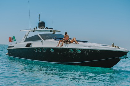 Hire Motorboat Baia 50 Saint-Tropez