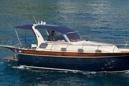 Charter Motorboat Mimi Libeccio 31 Sorrento