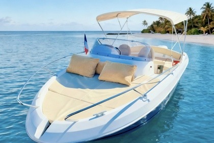 Location Bateau à moteur Beneteau Flyer 650 Sundeck Cannes