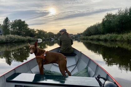 Verhuur Motorboot Electrische Sloep zonder vaarbewijs Hollandse Praam Ouderkerk aan de Amstel