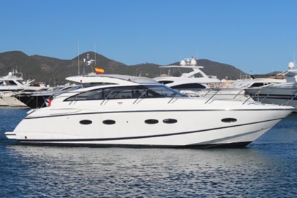 Hire Motorboat Princess V42 Cannes