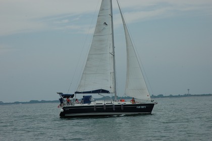 Charter Sailboat HANSE 371 Venice