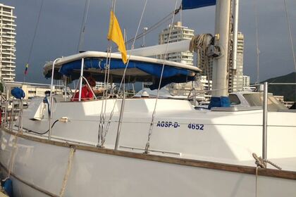 Rental Sailboat velero velero Santa Marta