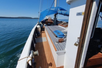 Location Voilier AVERSA navire en bois Martigues