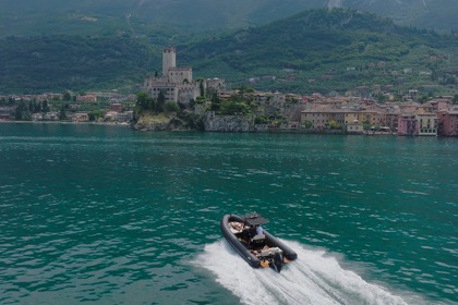 Hire RIB Sea Water Phantom 260 Malcesine