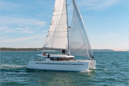 Location Catamaran LAGOON 450 S Le Marin