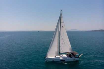 Hire Sailboat Beneteau Oceanis 46.1 Volos