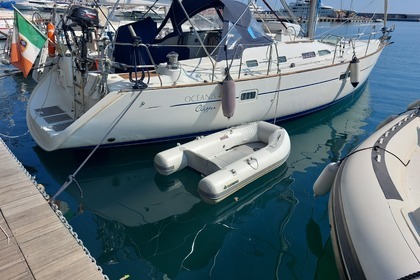 Charter Sailboat Beneteau Oceanis clipper 423 Genoa