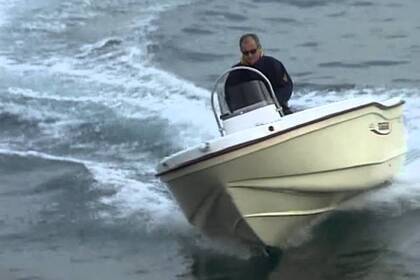 Charter Motorboat Stagmar 480 sport Santorini