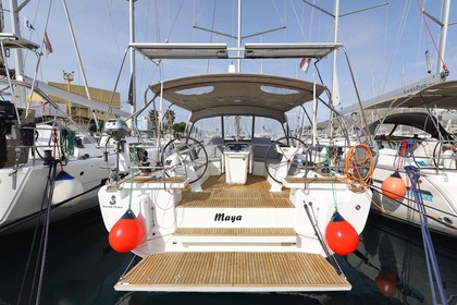 Hire Sailboat Bénéteau Oceanis 46.1 - 4 cab. Trogir