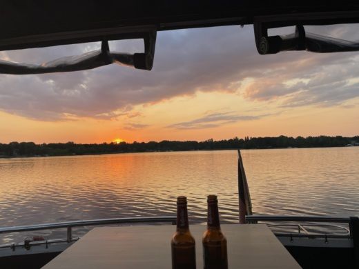 Berlin Motorboat Gruno 35 K Classic alt tag text