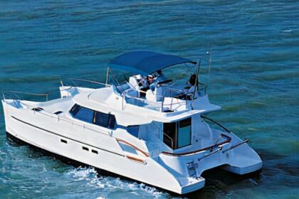 Charter Catamaran Fountaine Pajot Maryland 37 Antibes