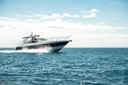 Hire Motorboat Absolute 41 Nice