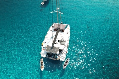 Charter Catamaran Fountaine Pajot Lipari 41 Marseille
