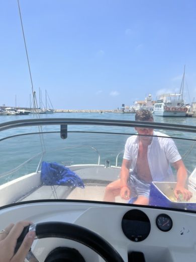 Benalmádena Without license Octopus 47 cc alt tag text